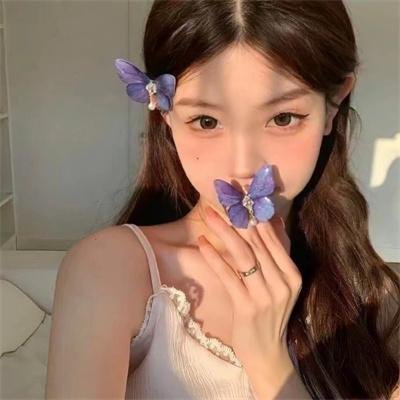 洞里的月亮